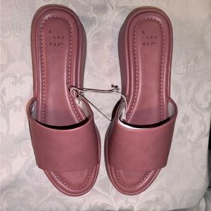 A New Day Carlita Pink Wedge Platform Slide Sandals NEW in Box